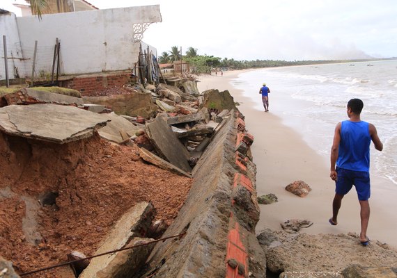 Erosão: falta de plano ameaça praias