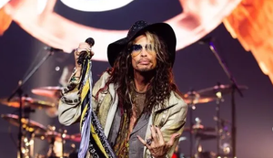 Steven Tyler, do Aerosmith, tem recaída nas drogas e faz banda cancelar shows em Las Vegas