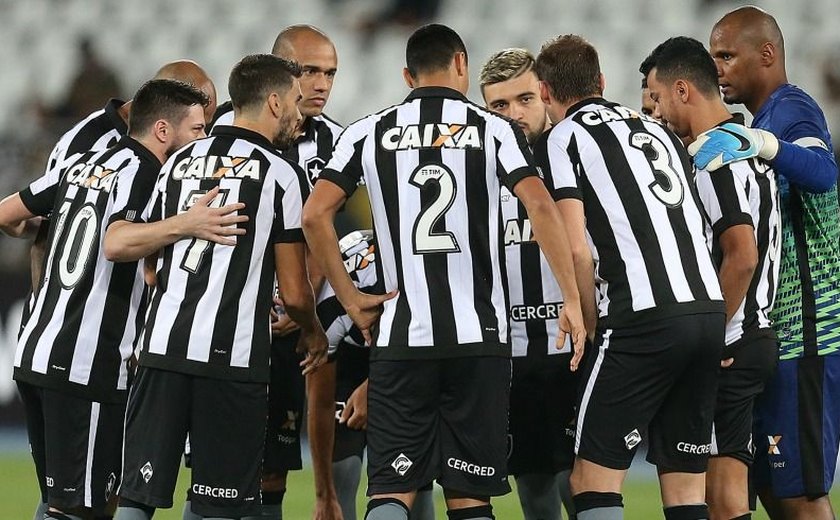 Jefferson volta a ser titular e Botafogo busca empate com o Galo no fim