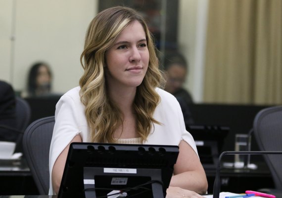 PL prioriza mulheres vítimas de violência na realização de cirurgias plásticas reparadoras