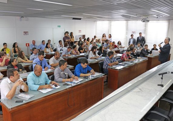 CIN/AL apresenta planos para exportação de 2017 a empresários