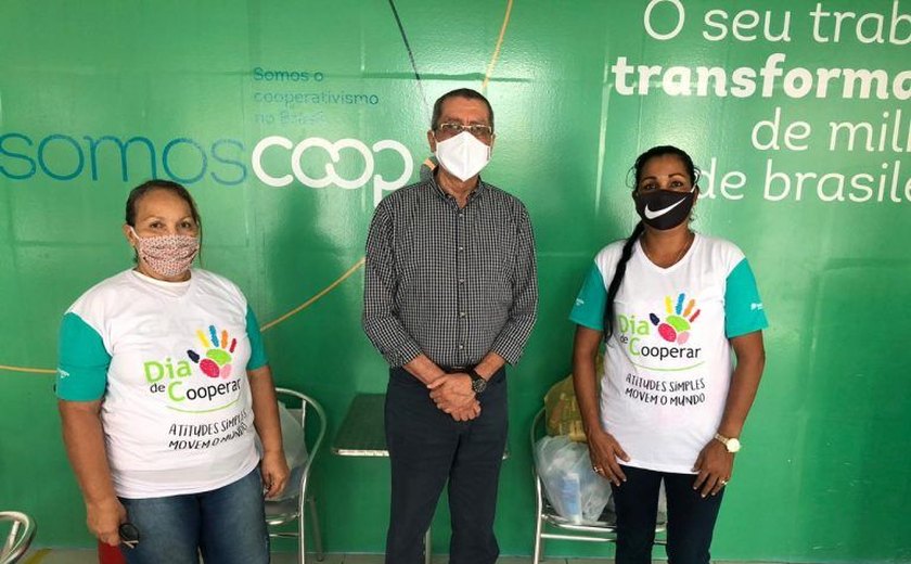 Sistema OCB/AL entrega doações a Cooperativas de Recicladores