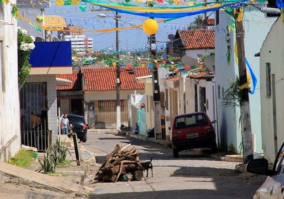 Danos na rede elétrica causados por fogueiras podem gerar notificação