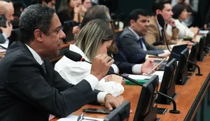 Projetos que limitam ação do STF avançam na Câmara dos Deputados