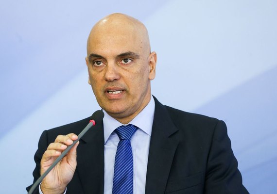 Alexandre de Moraes revoga decisão que mandou site retirar notícia do ar