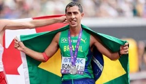 Caio Bonfim é prata na prova de 35 km do Mundial de Atletismo
