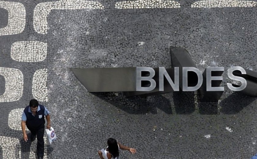 BNDES empresta 19% menos em 2017 até agosto; deve ter pior ano em uma década