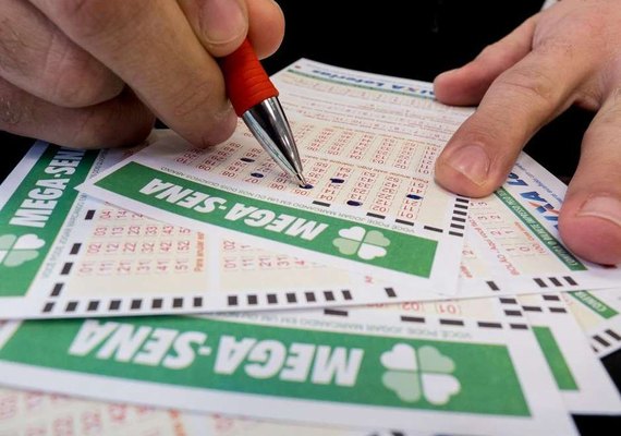 Mega-Sena pode pagar R$ 32 milhões neste sábado