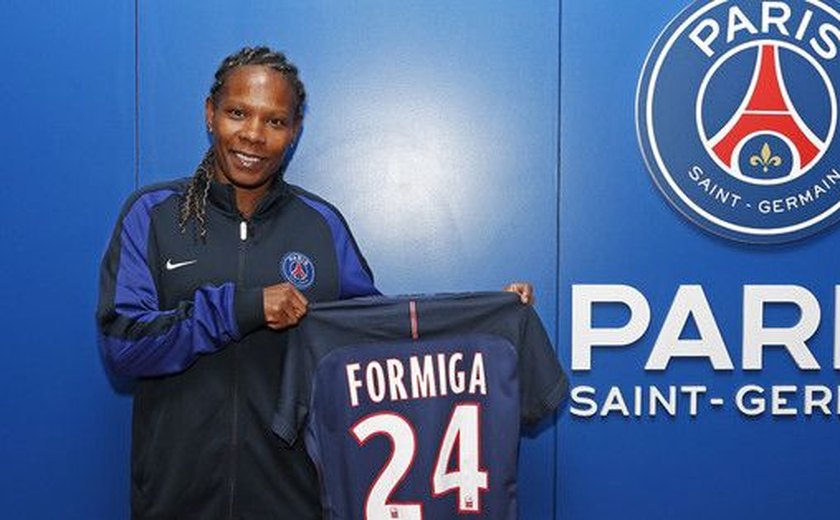 Aos 38 anos, brasileira Formiga assina com o Paris Saint-Germain