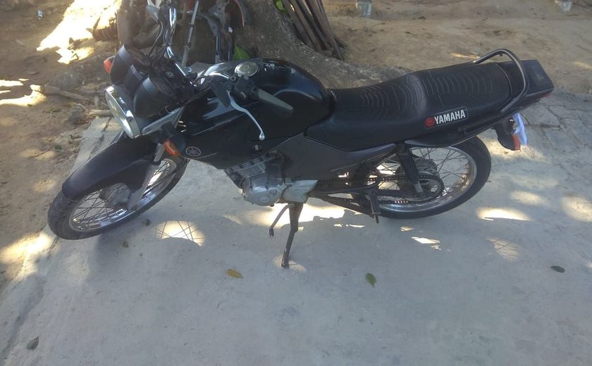 Polícia Civil recupera moto roubada e prende jovem por receptação