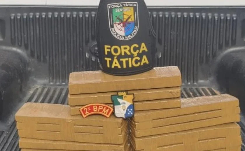 Operação conjunta entre PMs de AL e SE prende homem foragido e apreende 25 kg de maconha