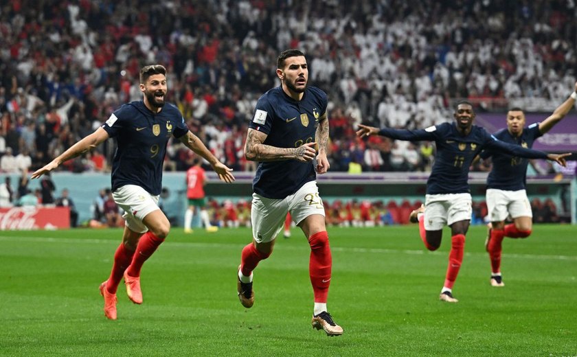 França supera Marrocos por 2x0 e vai disputar final da Copa contra a Argentina
