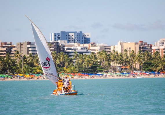 Prefeitura de Maceió lança Curso Básico de Espanhol para profissionais do turismo da orla