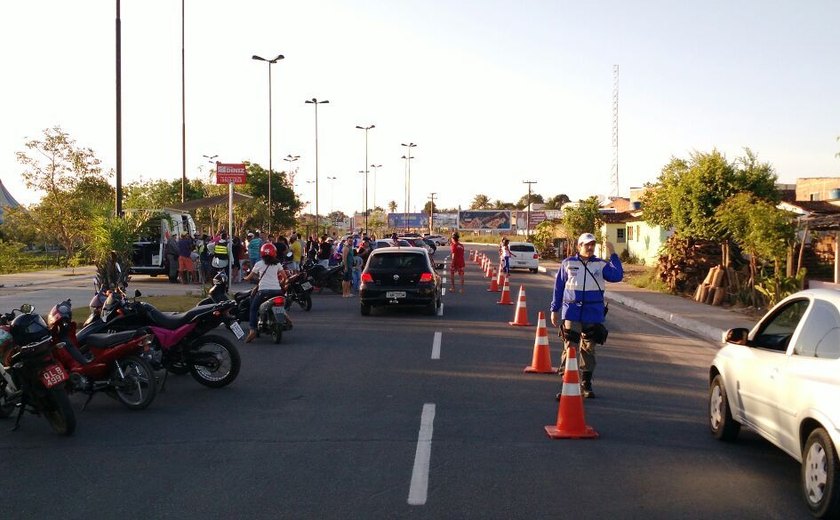 Lei Seca registra prisões e surpreende 31 motoristas inabilitados em Arapiraca