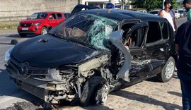 Acidente de trânsito deixa três pessoas feridas, entre elas uma criança de 5 anos