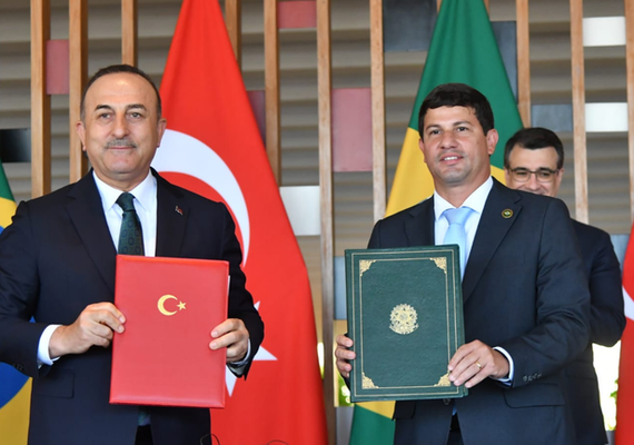 Brasil e Turquia renovam cooperação na área de turismo