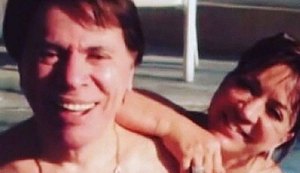 Patrão enxuto! Silvio Santos aparece sem camisa na internet e leva fãs à loucura