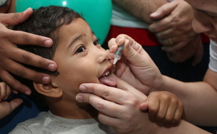 Após Dia D, cobertura vacinal contra pólio e sarampo ultrapassa 50% em Alagoas