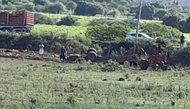 Capotamento de caminhão caçamba deixa motorista morto na Serra das Espias, em Palmeira dos Índios