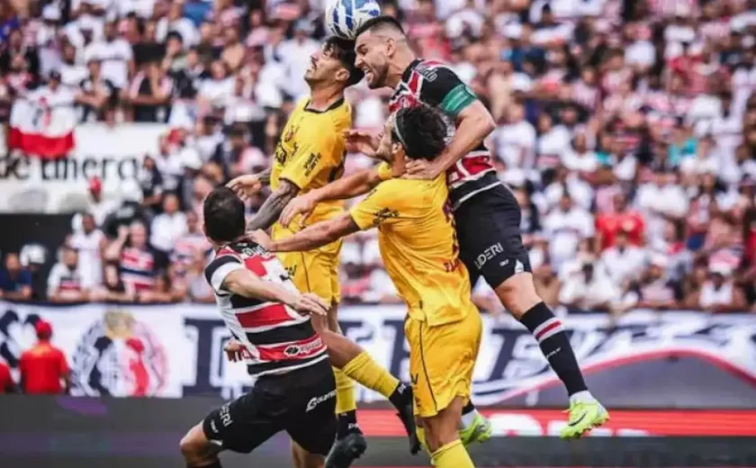 Governo de Pernambuco proíbe torcida em jogos do Sport e do Santa Cruz
