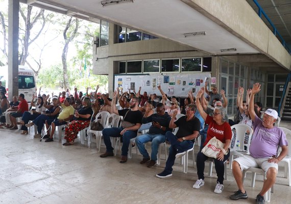 Servidores da Ufal decidem encerrar a paralisação