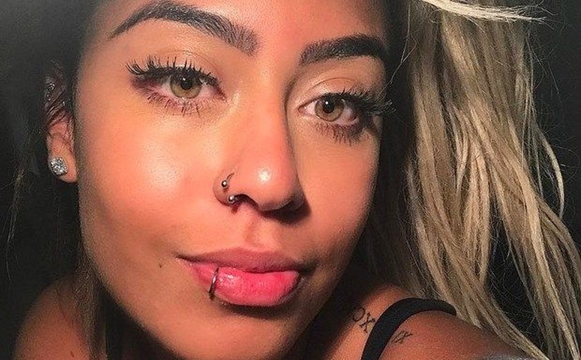 Rafaella Santos, irmã de Neymar explica por que tatuou o próprio rosto no braço