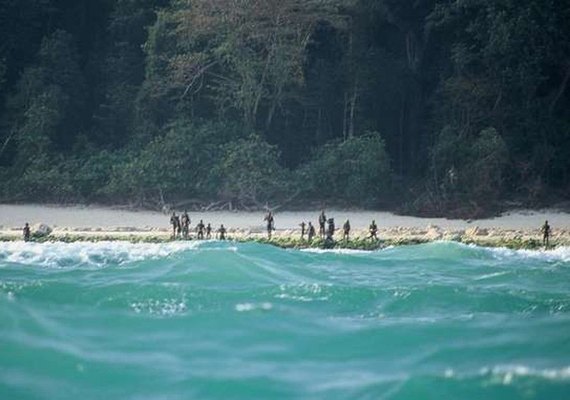 Missionário americano é morto por povo isolado na Índia, dizem fontes policiais