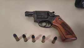 PM apreende quatro armas de fogo em ações no Benedito Bentes