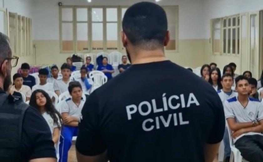 Polícia Civil participa do 'Dia das Profissões' e inspira estudantes em Maceió