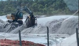 Braskem quer importar areia para tamponar minas em Maceió