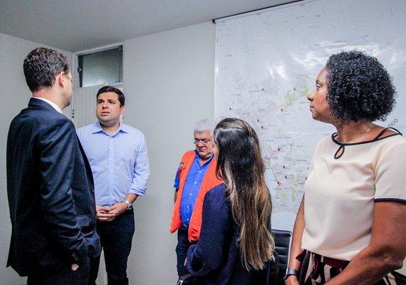 Prefeitura alinha ações de saúde no Pinheiro, Bebedouro e Mutange com órgãos federais
