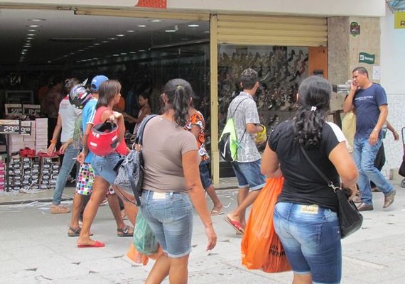 Intenção de Consumo das Famílias de Maceió desacelera em 3,88%