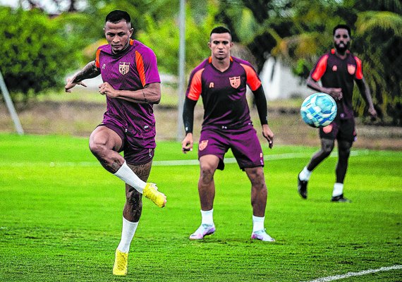 CRB baixa preço dos ingressos para jogo com o Ceará