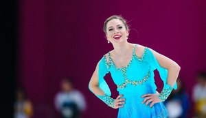 Brasileira Bruna Wurts brilha e fica com o ouro na patinação artística