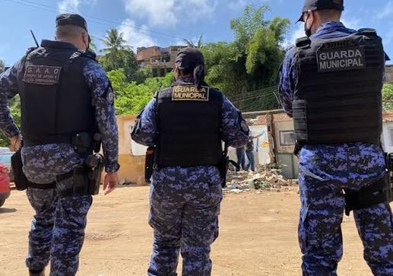 Maceió autoriza recompensa a guardas por apreensão de drogas, armas e captura de foragidos