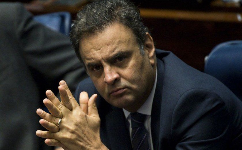 Com Aécio na fogueira, PSDB reluta em abandonar Temer e se divide