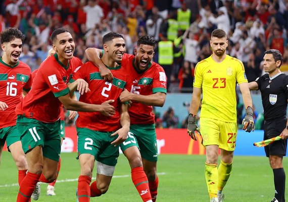 Goleiro do Sevilla brilha nos pênaltis e Marrocos elimina a Espanha da Copa do Mundo