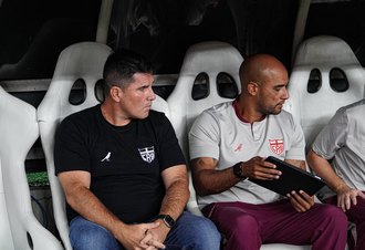 'Precisamos ser resilientes', diz Barroca após derrota do CRB para o Fortaleza