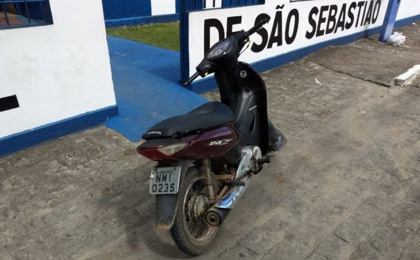 PC recupera moto roubada em São Sebastião