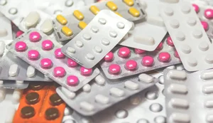 Anvisa proíbe lotes de medicamento para tratar câncer