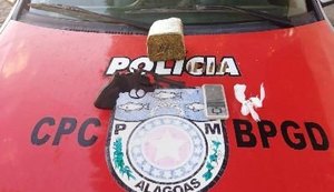 PM apreende arma de fogo e drogas no bairro Tabuleiro do Martins