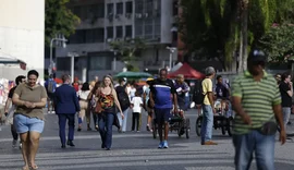 Crescimento populacional caiu para 0,37% em 2026, estima IBGE