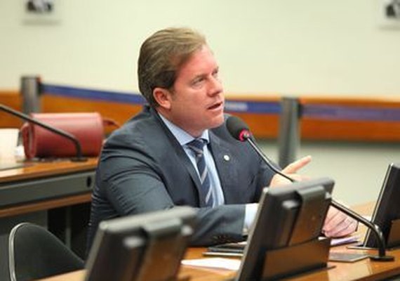 Marx Beltrão quer abater gastos com medicamentos do imposto de renda