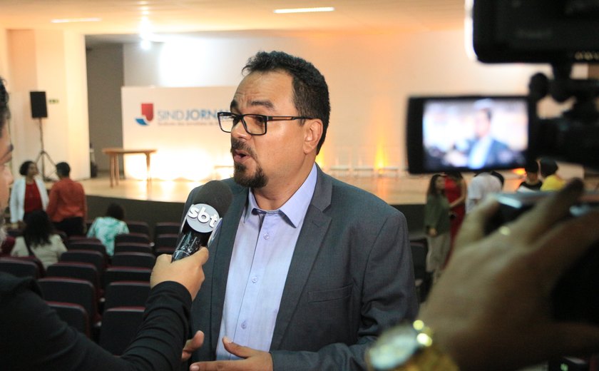 Jornalistas de Alagoas realizam ato para consolidar apoio à reeleição de Lula