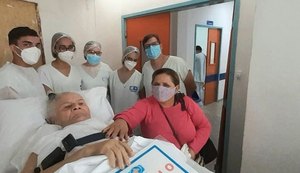 Idosa de 75 anos tem alta no HE do Agreste após 138 dias internada com Covid-19