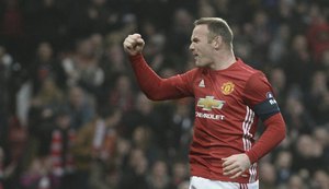 Rooney faz história, United goleia e vai à quarta fase da FA Cup