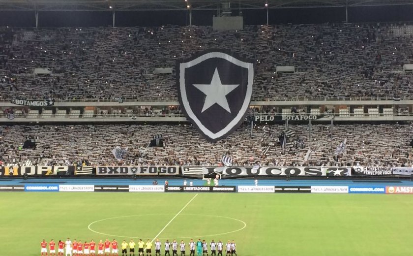 Botafogo vence estreia contra o Estudiantes na fase de grupos