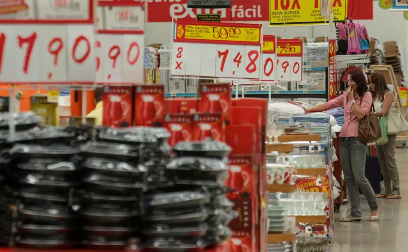 Mercado eleva previsão da inflação para 4,36% este ano