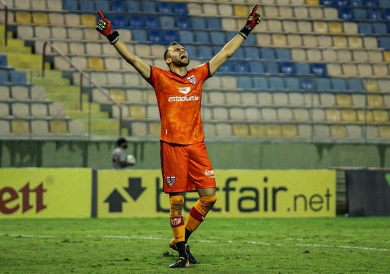CRB vai com tudo para cima do Náutico
