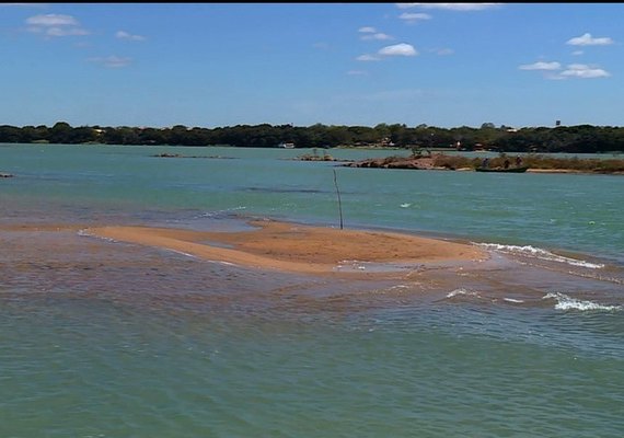 Especialista alerta que erosão na foz de rios está alterando litoral